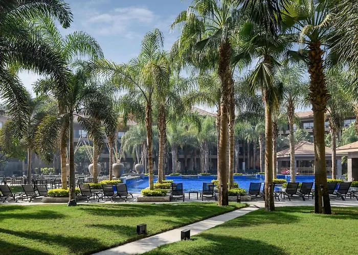 Dusit Thani Lakeview El Cairo