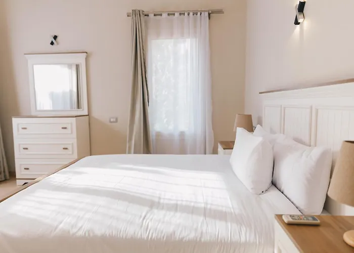 The Resi-Suites By Elegant Hospitality - Across Auc القاهرة