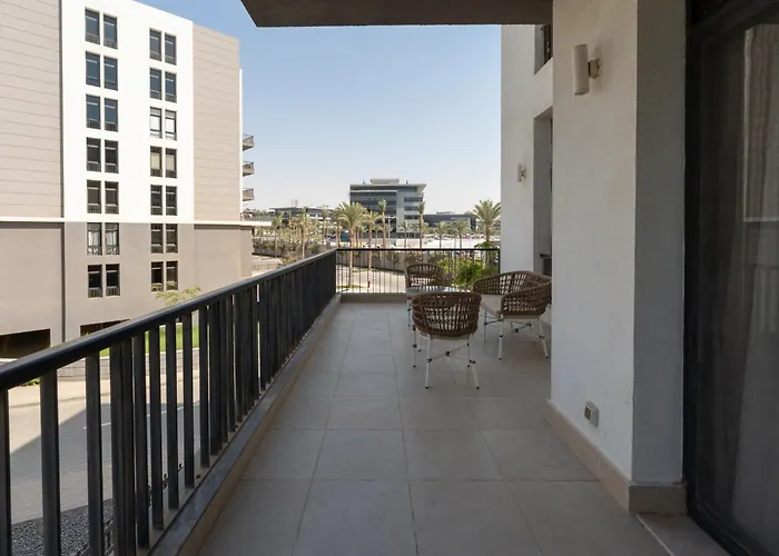 Aura Cairo Festival Serviced Apartments - Birdnest