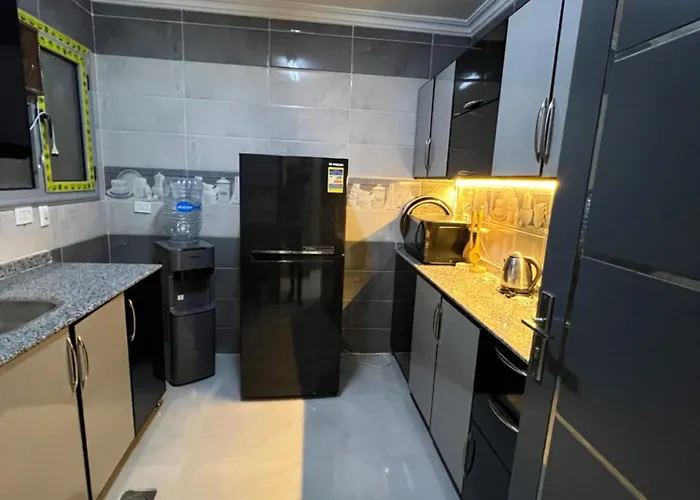 شقة المهندسين ميدان لبنان2 القاهرة
