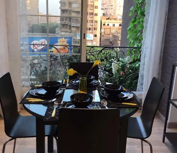 Luxury Mohandeseen Apartment شقة فاخرة إطلالة على المدينة بالمهندسين الجيزة القاهرة