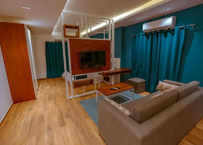 Travelholic Residence New Cairo