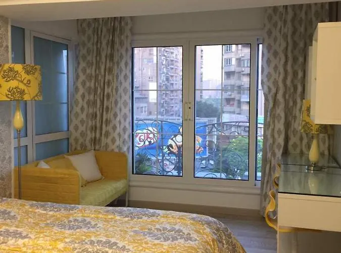 Luxury Mohandeseen Apartment شقة فاخرة إطلالة على المدينة بالمهندسين الجيزة