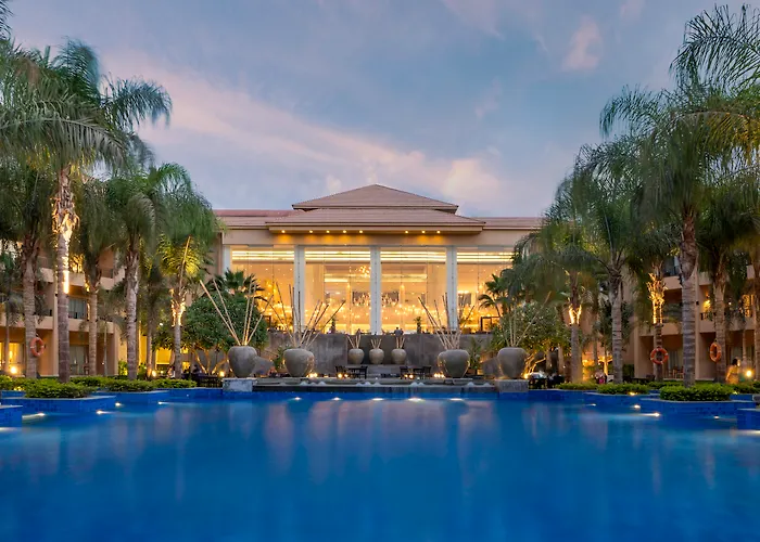 Dusit Thani Lakeview Cairo