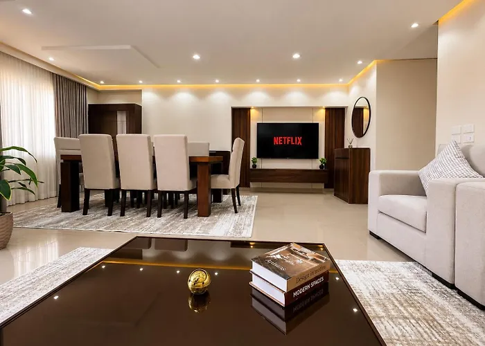 Premium 3Br Hotel Apartment With Direct Airport View
